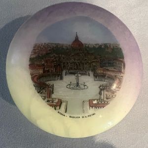 Vintage Alabaster Roma S. Pietro Hinged Round Trinket Box -cream and lavender